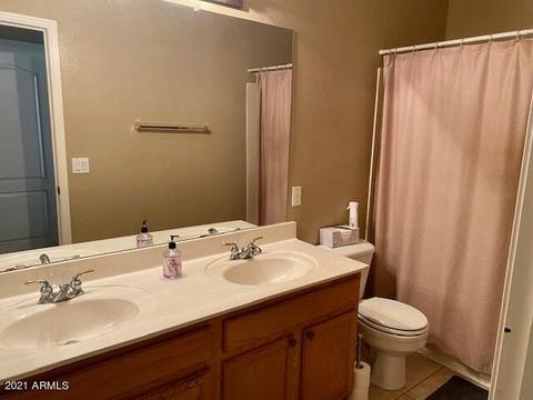 3374 E Santa Fe Ln, Gilbert, AZ 85297 photo 9