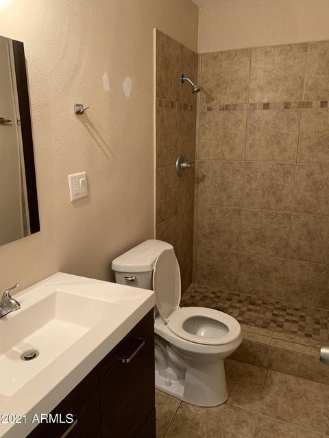 2928 N 40th Dr, Phoenix, AZ 85019 photo 12