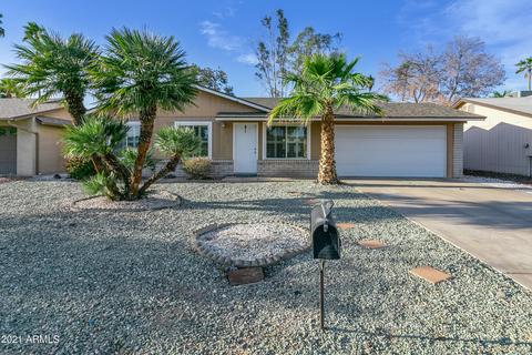 4026 E Windrose Dr, Phoenix, AZ 85032 photo 1
