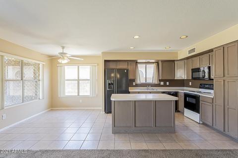 514 E Kyle Ct, Gilbert, AZ 85296 photo 9