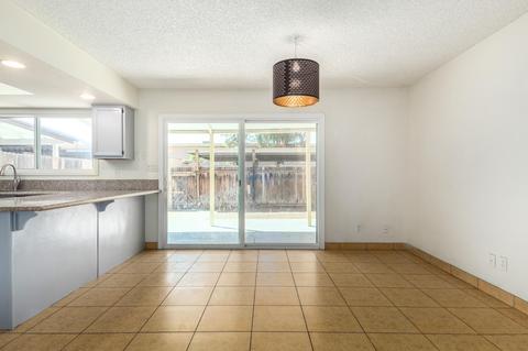 3220 W Echo Ln, Phoenix, AZ 85051 photo 9
