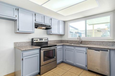 3220 W Echo Ln, Phoenix, AZ 85051 photo 13