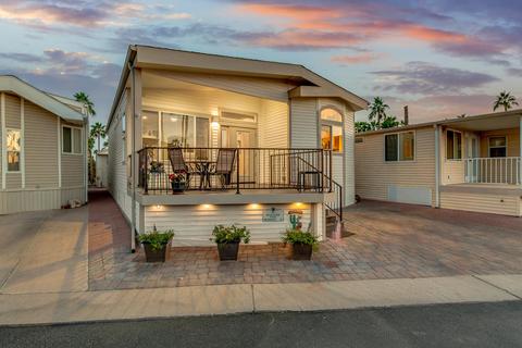911 Douglas Rd, Mesa, AZ 85205 photo 3
