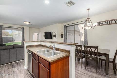 3910 S Mandarin Way, Gilbert, AZ 85297 photo 9
