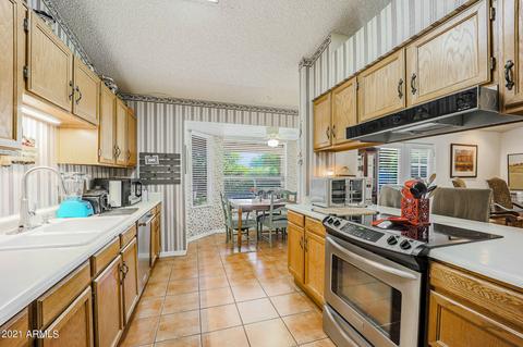 3145 E John Cabot Dr, Phoenix, AZ 85032 photo 8