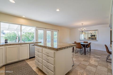 3428 E Laurel Ln, Phoenix, AZ 85028 photo 12
