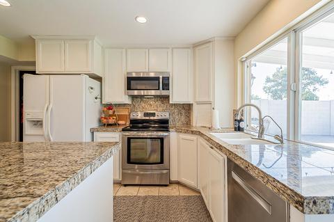 3428 E Laurel Ln, Phoenix, AZ 85028 photo 17