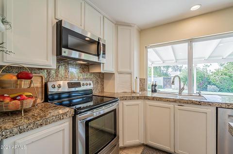 3428 E Laurel Ln, Phoenix, AZ 85028 photo 20
