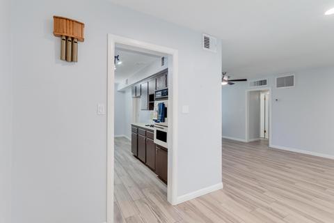 7801 N 17th Dr, Phoenix, AZ 85021 photo 9