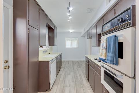 7801 N 17th Dr, Phoenix, AZ 85021 photo 11