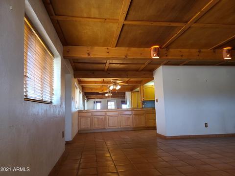 516 E Kachina Trl, Phoenix, AZ 85042 photo 6