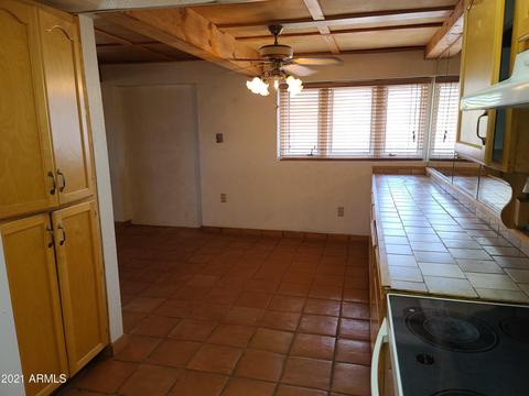 516 E Kachina Trl, Phoenix, AZ 85042 photo 8