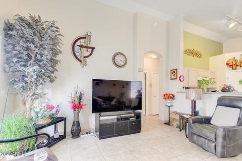2461 W Hawks Eye Ave, Apache Junction, AZ 85120 photo 3