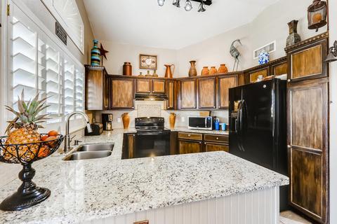 3915 E Renee Dr, Phoenix, AZ 85050 photo 6
