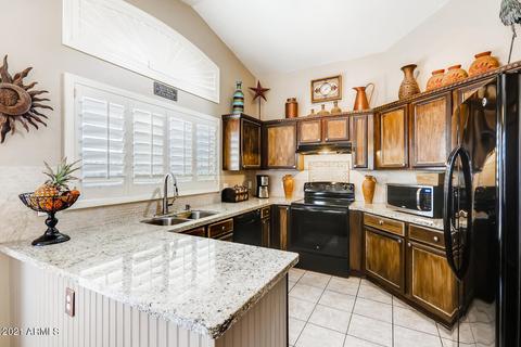 3915 E Renee Dr, Phoenix, AZ 85050 photo 5