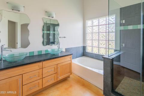 3134 E Oraibi Dr, Phoenix, AZ 85050 photo 6