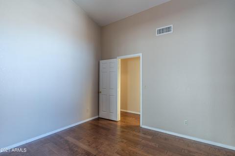 4469 E Verbena Dr, Phoenix, AZ 85044 photo 9