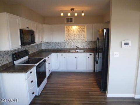 453 E Mark St, Benson, AZ 85602 photo 4