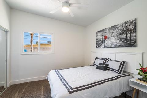 3637 E Paradise Dr, Phoenix, AZ 85028 photo 5