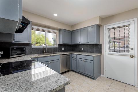 2209 Everett Dr, Phoenix, AZ 85022 photo 6