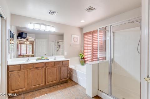 2480 E Milky Way, Gilbert, AZ 85295 photo 9