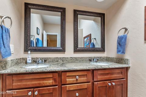 3643 E Laurel Ln, Phoenix, AZ 85028 photo 17
