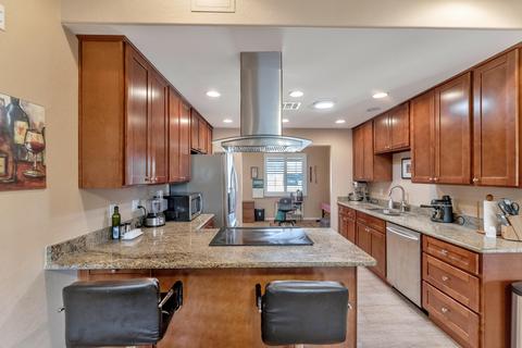 3643 E Laurel Ln, Phoenix, AZ 85028 photo 9