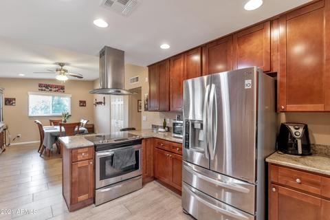3643 E Laurel Ln, Phoenix, AZ 85028 photo 7