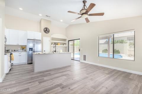 2124 E Patrick Ln, Phoenix, AZ 85024 photo 10