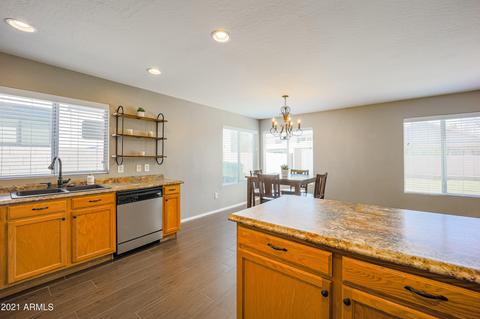 2439 E Oxford Ct, Gilbert, AZ 85295 photo 16