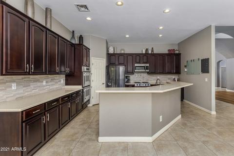 113 E Phelps St, Gilbert, AZ 85295 photo 8