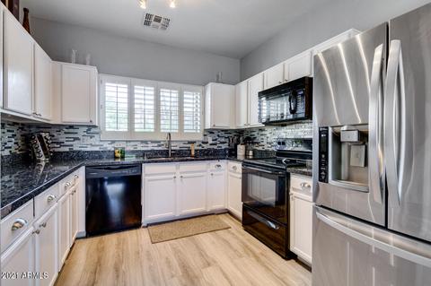 1316 S Bridgegate Dr, Gilbert, AZ 85296 photo 8