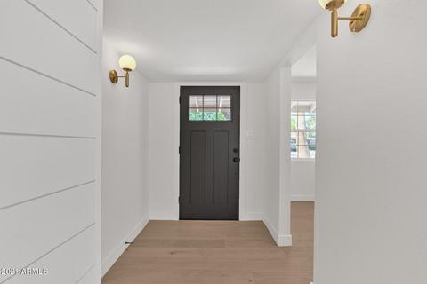 1011 E Cavalier Dr, Phoenix, AZ 85014 photo 10