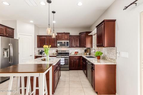 2678 E Gillcrest Rd, Gilbert, AZ 85298 photo 8