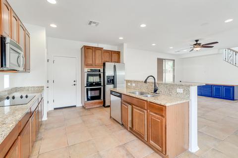 1074 S Hawk Ln, Gilbert, AZ 85296 photo 12