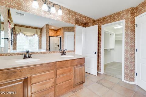 1074 S Hawk Ln, Gilbert, AZ 85296 photo 21