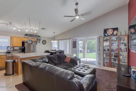2269 E Robin Ln, Gilbert, AZ 85296 photo 7