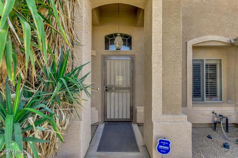 2269 E Robin Ln, Gilbert, AZ 85296 photo 4