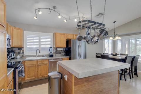 2269 E Robin Ln, Gilbert, AZ 85296 photo 16