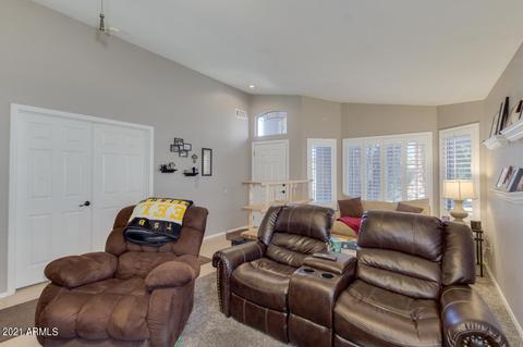 2269 E Robin Ln, Gilbert, AZ 85296 photo 6