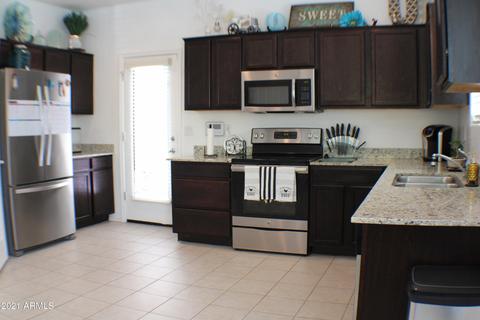 2425 N 73rd Dr, Phoenix, AZ 85035 photo 4