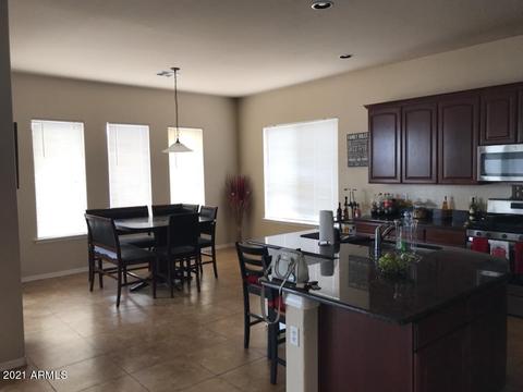 881 E Frances Ln, Gilbert, AZ 85295 photo 4