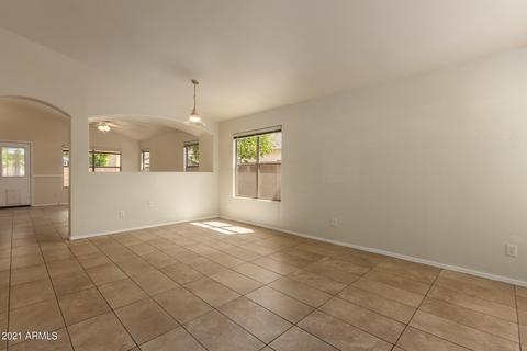 2112 E Willow Wick Rd, Gilbert, AZ 85296 photo 5