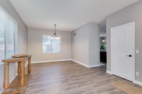 1065 E Sherri Dr, Gilbert, AZ 85296 photo 9