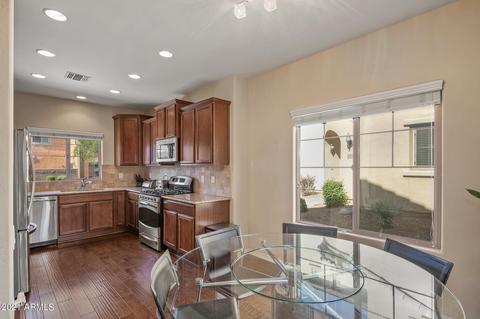 3970 E Cat Balue Dr, Phoenix, AZ 85050 photo 8
