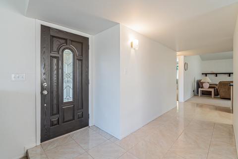 11842 S Eagleman Dr, Phoenix, AZ 85044 photo 9