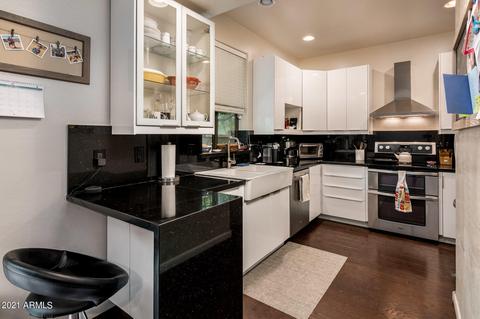 2957 E Fairmount Ave, Phoenix, AZ 85016 photo 9