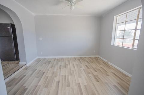 817 W Monte Way, Phoenix, AZ 85041 photo 5