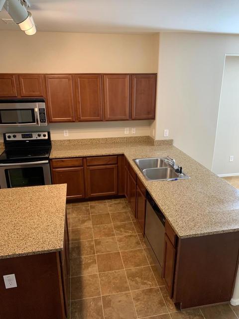 3650 E Leslie Dr, Gilbert, AZ 85296 photo 4