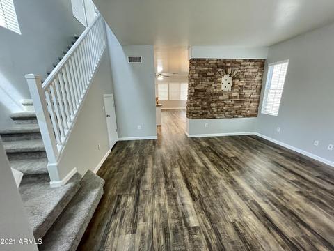 1389 S Pheasant Dr, Gilbert, AZ 85296 photo 2